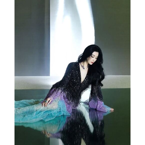 Elegant Black and Purple Maxi Dress - Picture 5 of 16